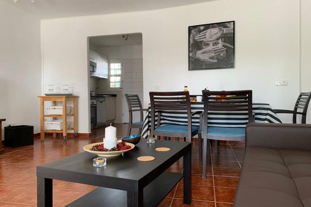 Apartamento Bastian Casas Verdes Costa Teguise Exterior photo