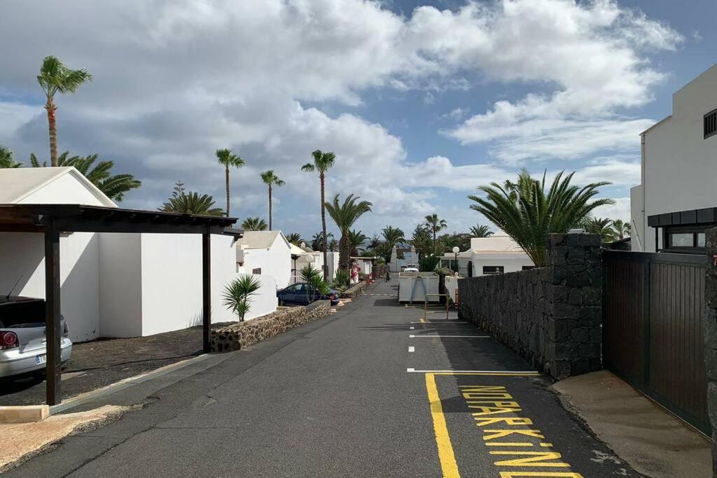 Apartamento Bastian Casas Verdes Apartment Costa Teguise Exterior photo