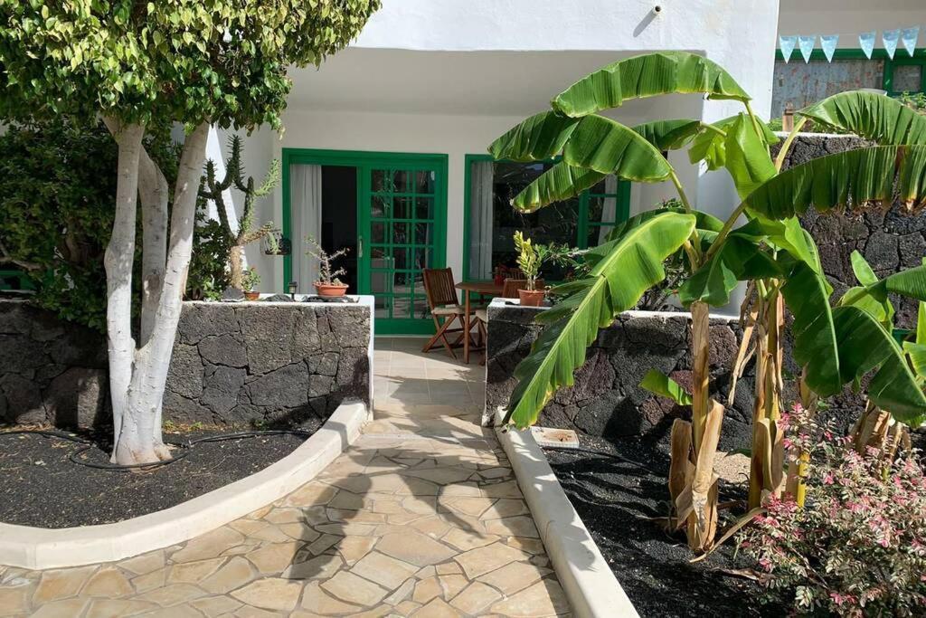 Apartamento Bastian Casas Verdes Apartment Costa Teguise Exterior photo