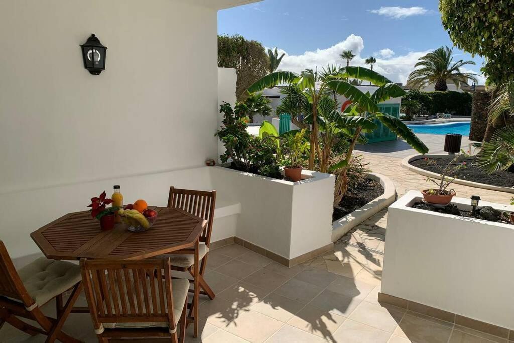 Apartamento Bastian Casas Verdes Apartment Costa Teguise Exterior photo